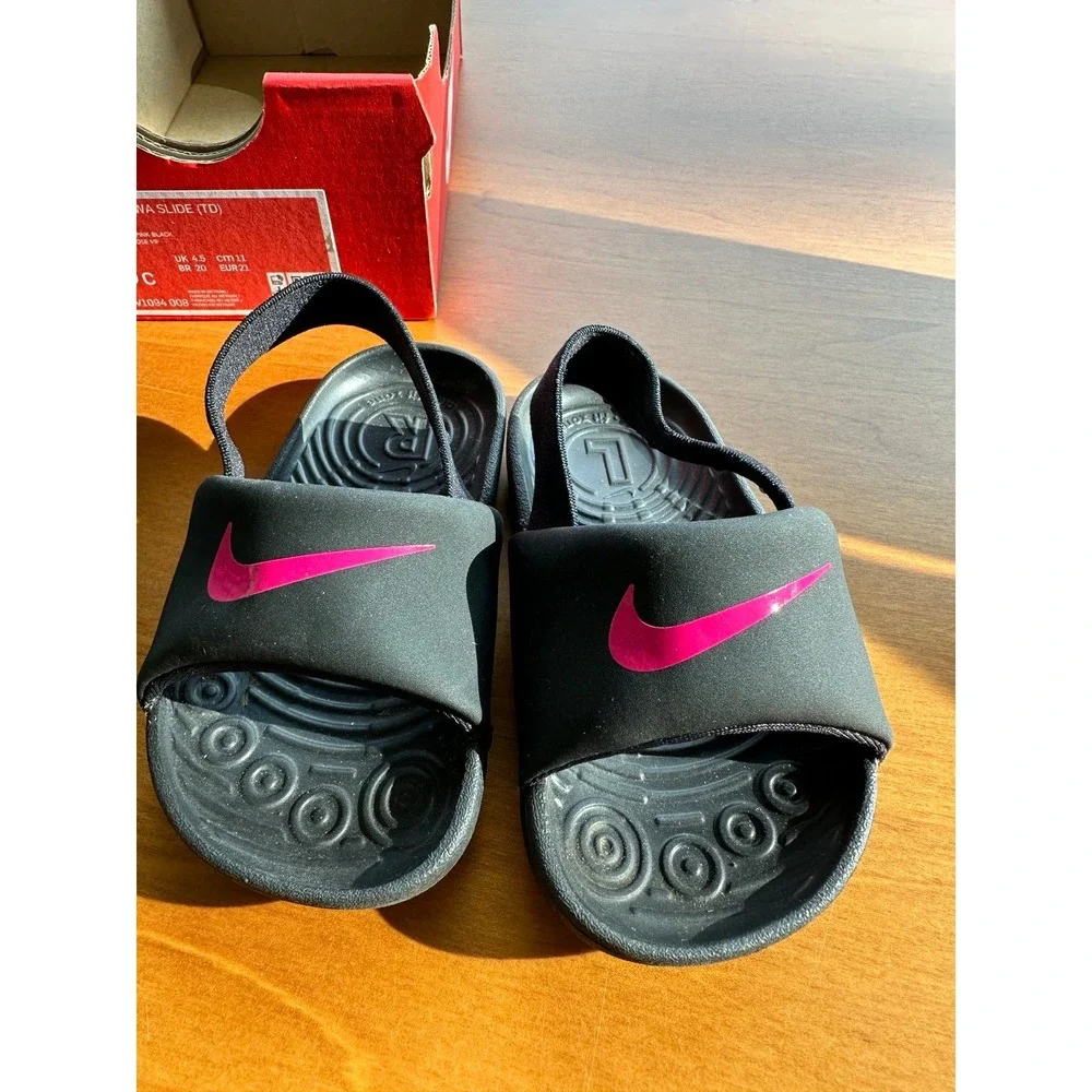 Nike Kawa slide 2 pairs Baby size 5 and 6